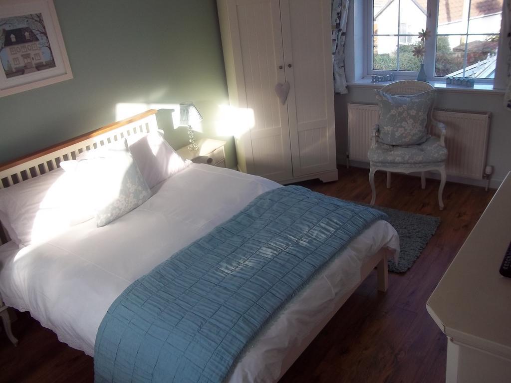 Downsfield Bed And Breakfast St Ives Habitación foto
